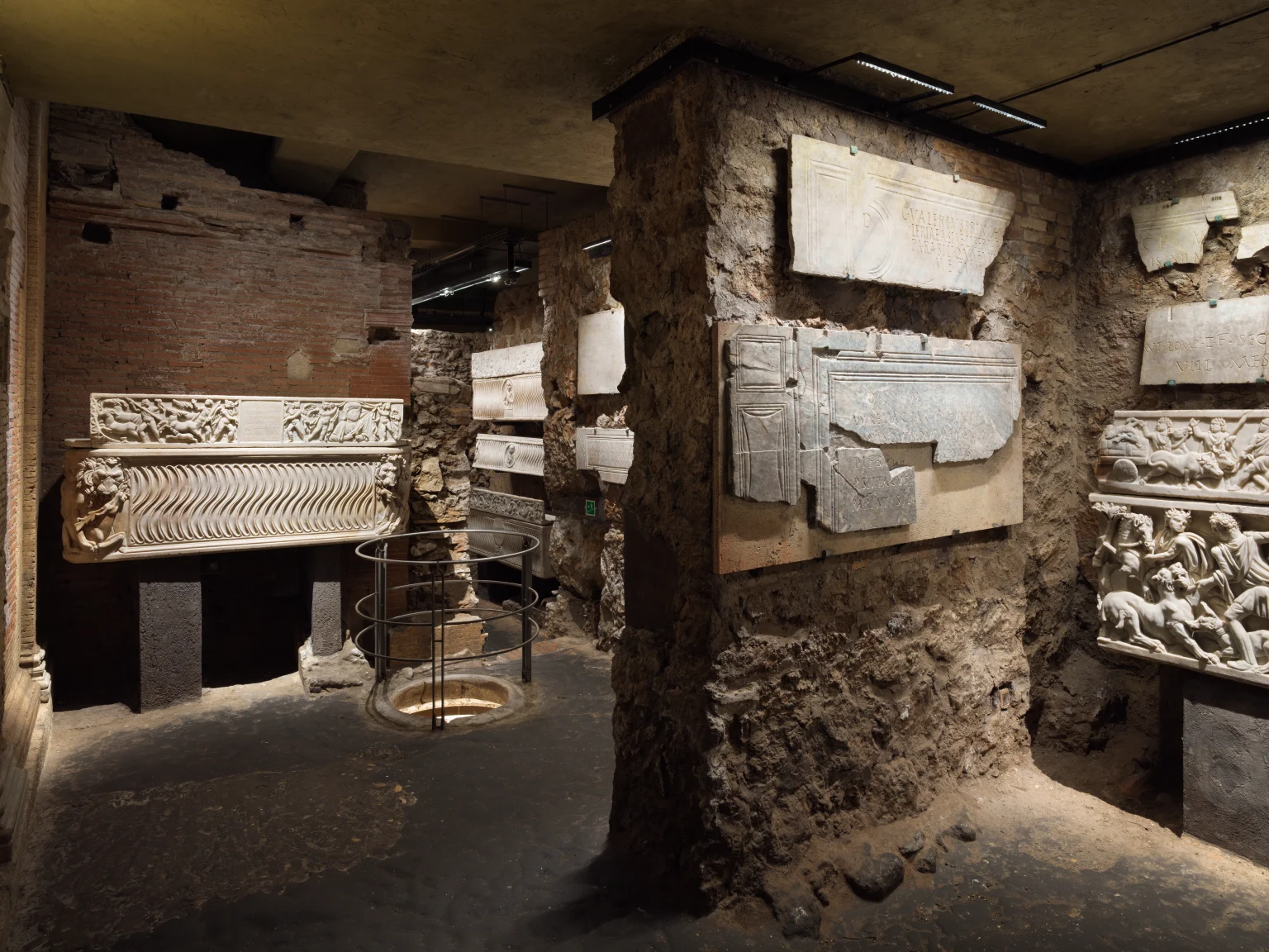 Vatican Necropolis, illumination project