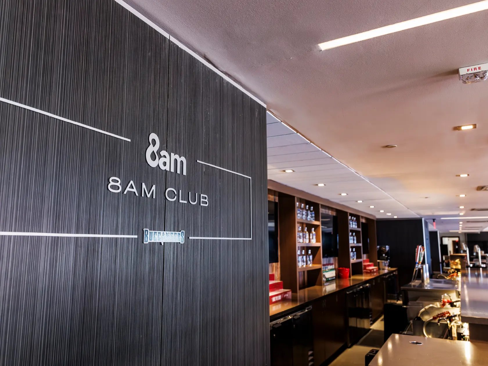 Image of the 8am Club lounge at the Raymond James Stadium