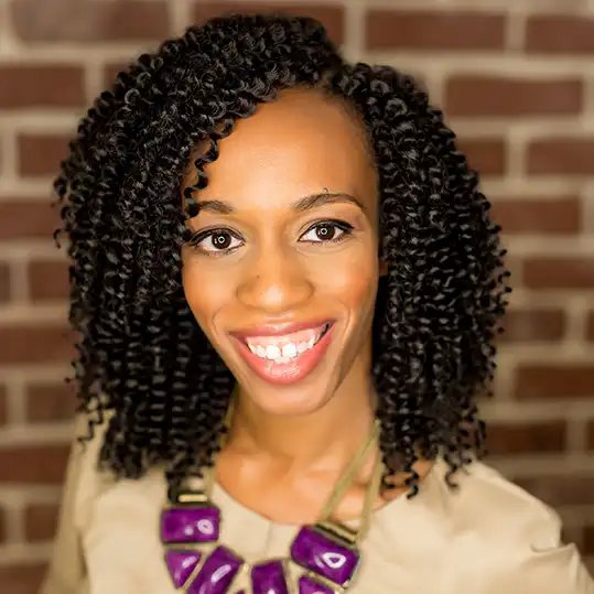 Crystal Potts headshot