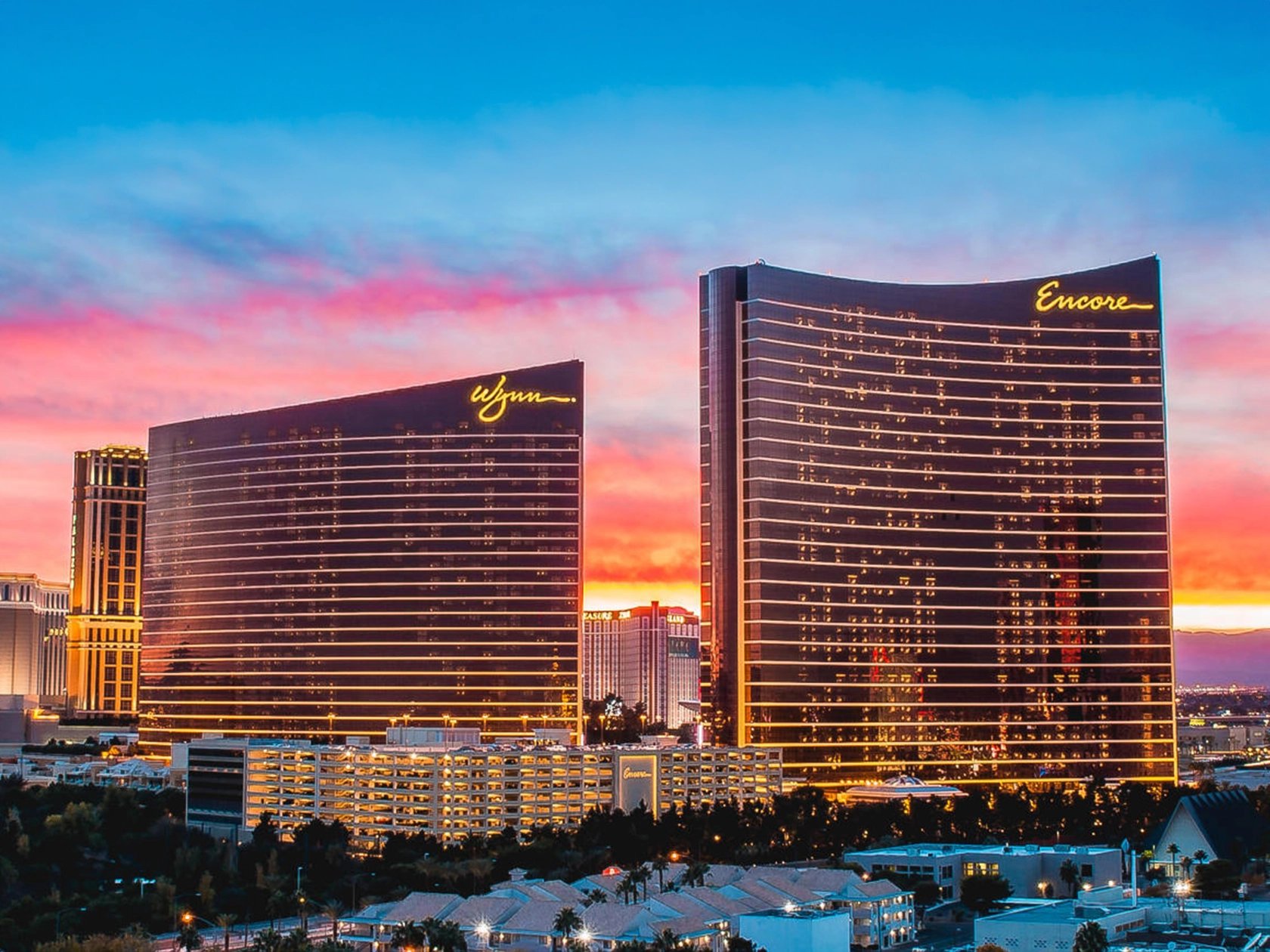 Photo of the Wynn and Encore luxury hotel at sunset 
