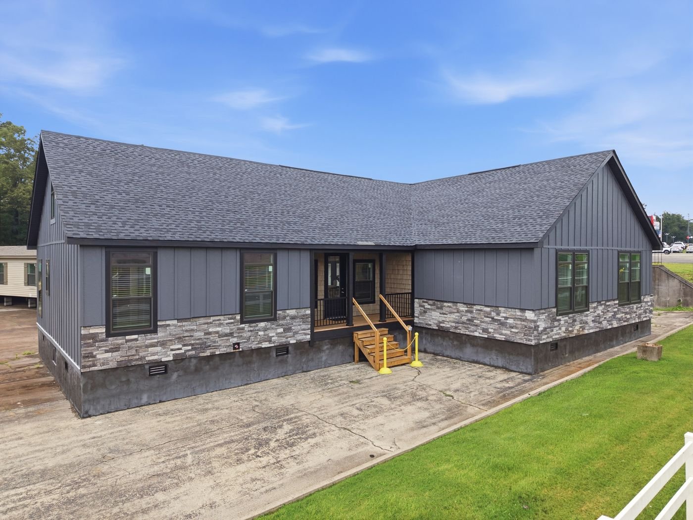 The Summit 3 Br - Main Image