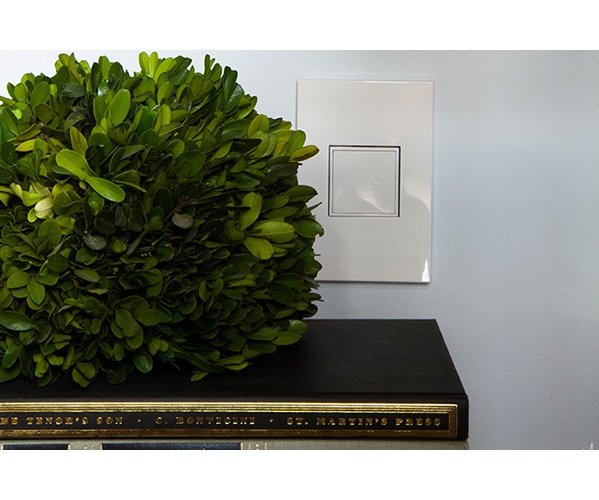 ARPTR151GW2 - adorne® 15A 1-Gang Pop-Out Outlet, White