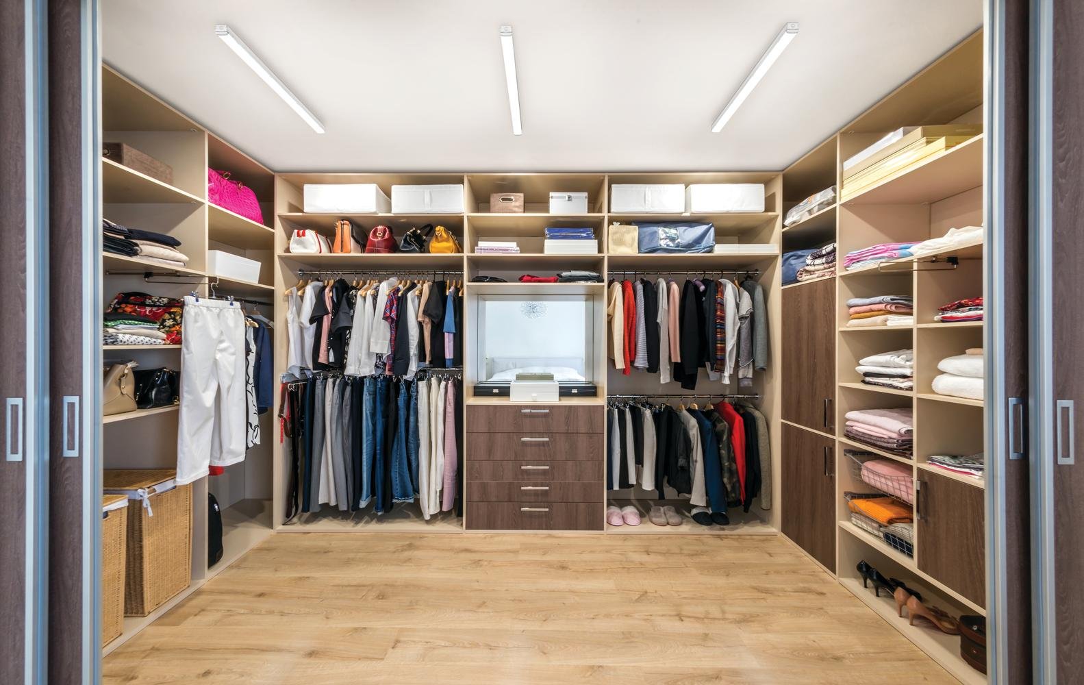 Picture of LITH CSS L24 ALO15 MVOLT SWW3 80CRI