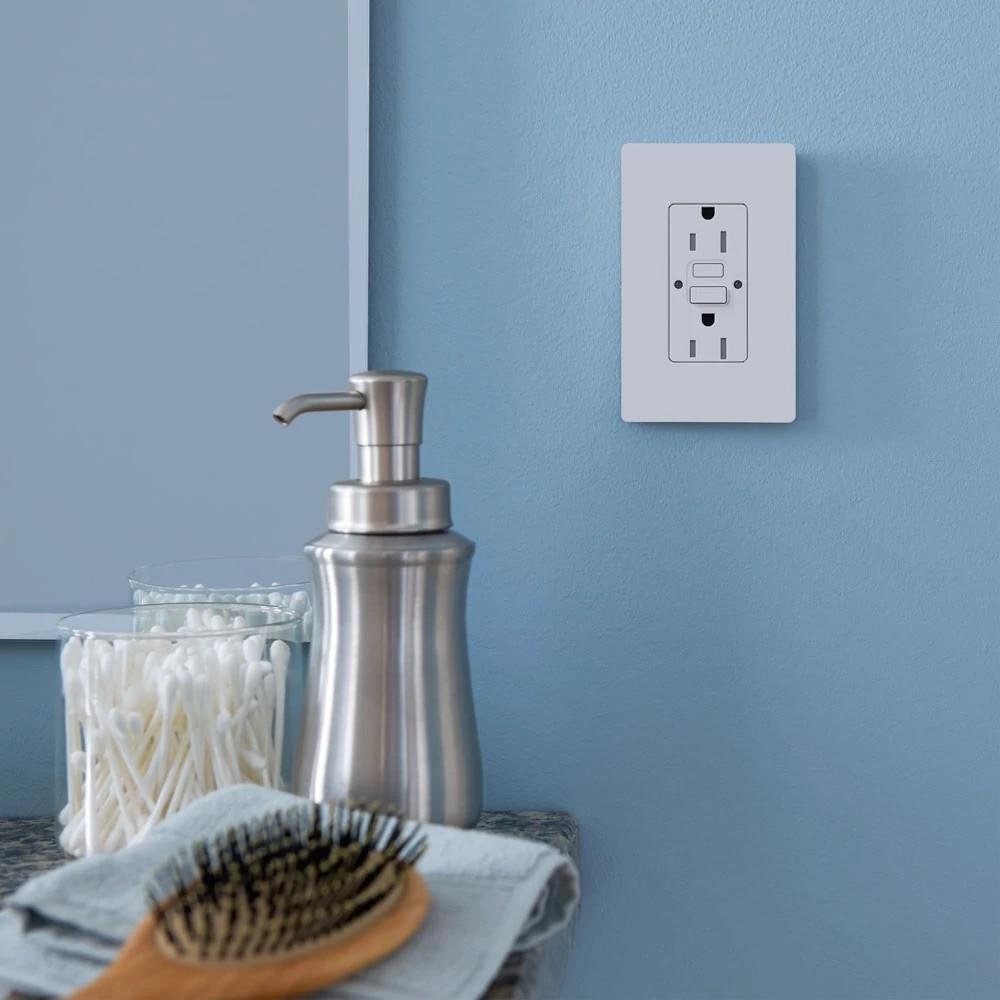 Picture of CAR-15-GFST-WH - CA 15A GFCI SELF TESTING RECEPTACLE WH