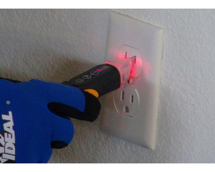 Picture of 61-657 - Ideal Electrical 61-657 - Dual Range 12-1000V Ac Ncvt With Flashlight