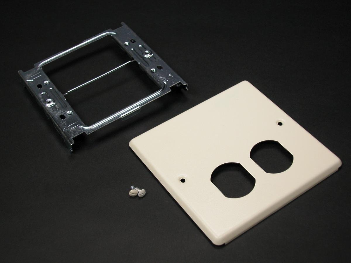 Picture of G4047BX - Wiremold 4047 Series Two-Gang Cover One Duplex Receptacle Fitting, Gray