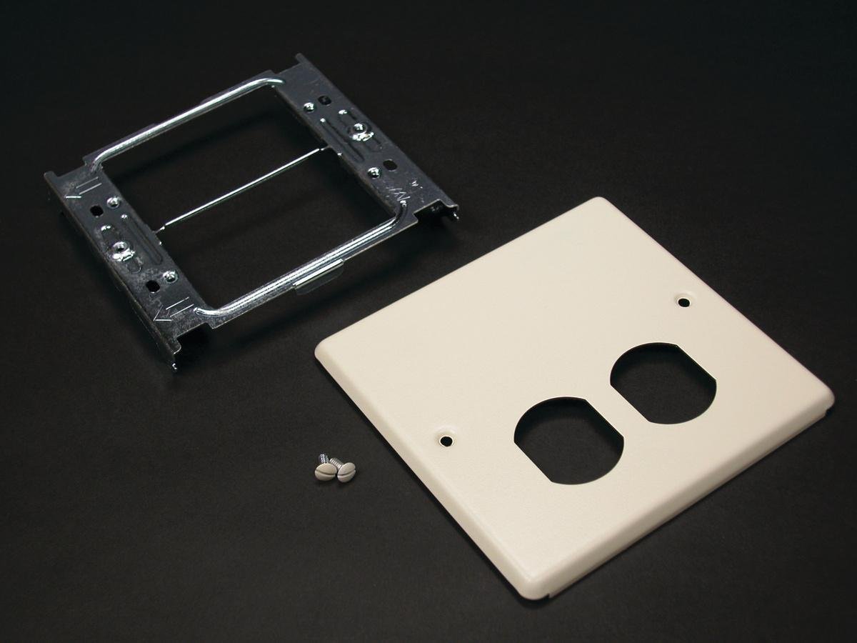 G4047BX - Wiremold 4047 Series Two-Gang Cover One Duplex Receptacle Fitting, Gray