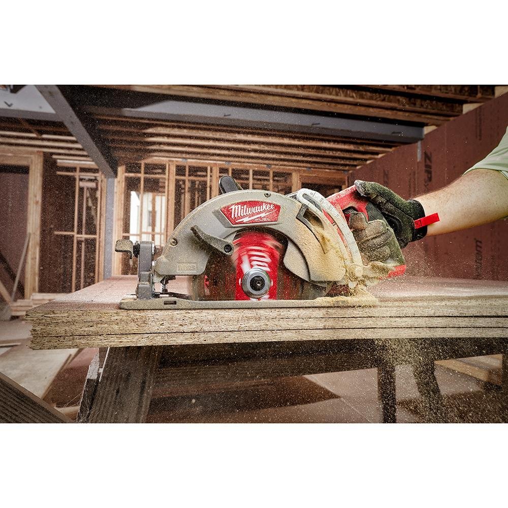 Picture of 2830-20 - M18 FUEL™ Rear Handle 7-1/4 in. Circular Saw