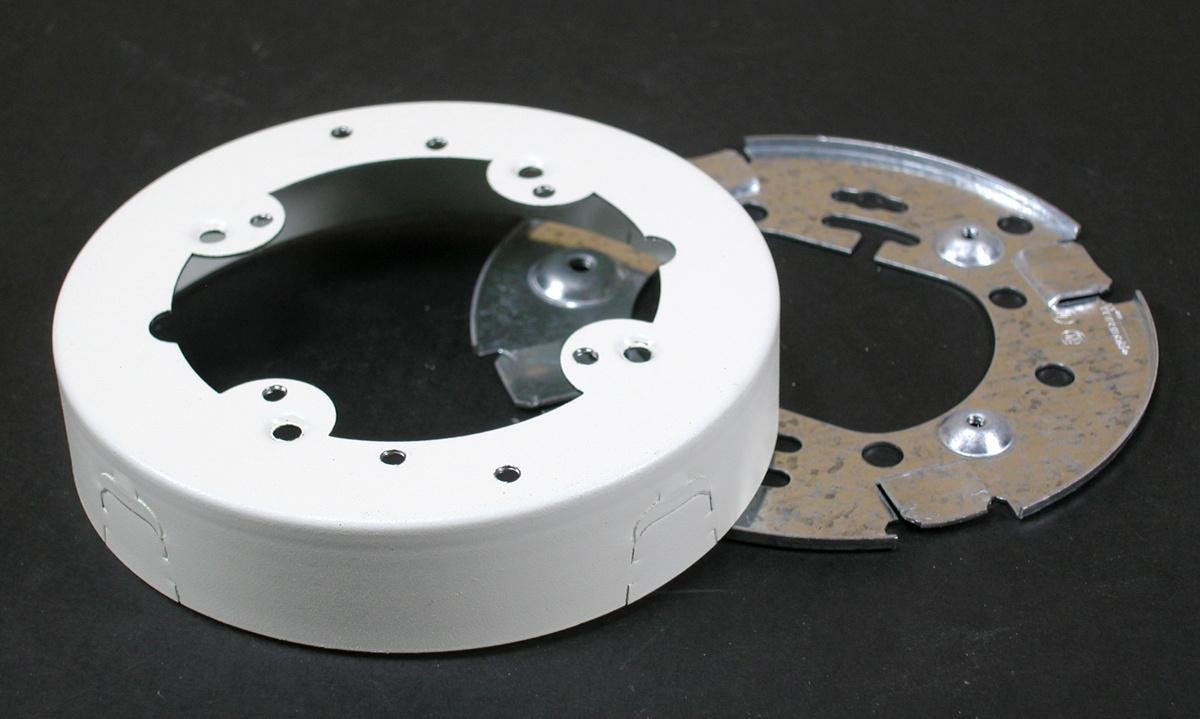 Picture of V5737 - Wiremold 500/700 Series Open Base Extension Box Fitting, Ivory