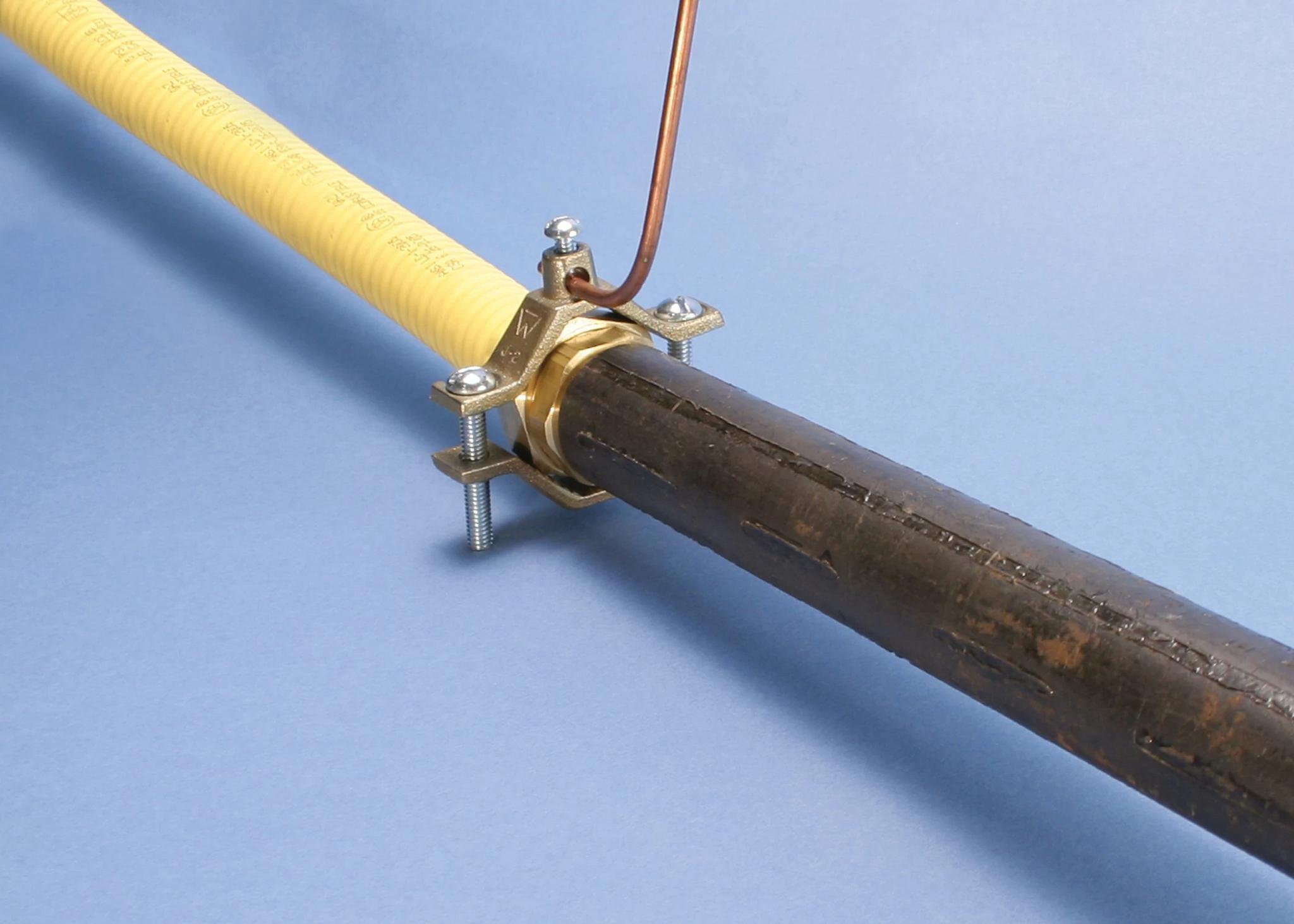 Picture of CWP1J - Water/Gas Pipe Grnd Clmp, 1/2"–1" Pipe, (#10-#2) Sol, 6mm² Sol-25 mm² Strnd