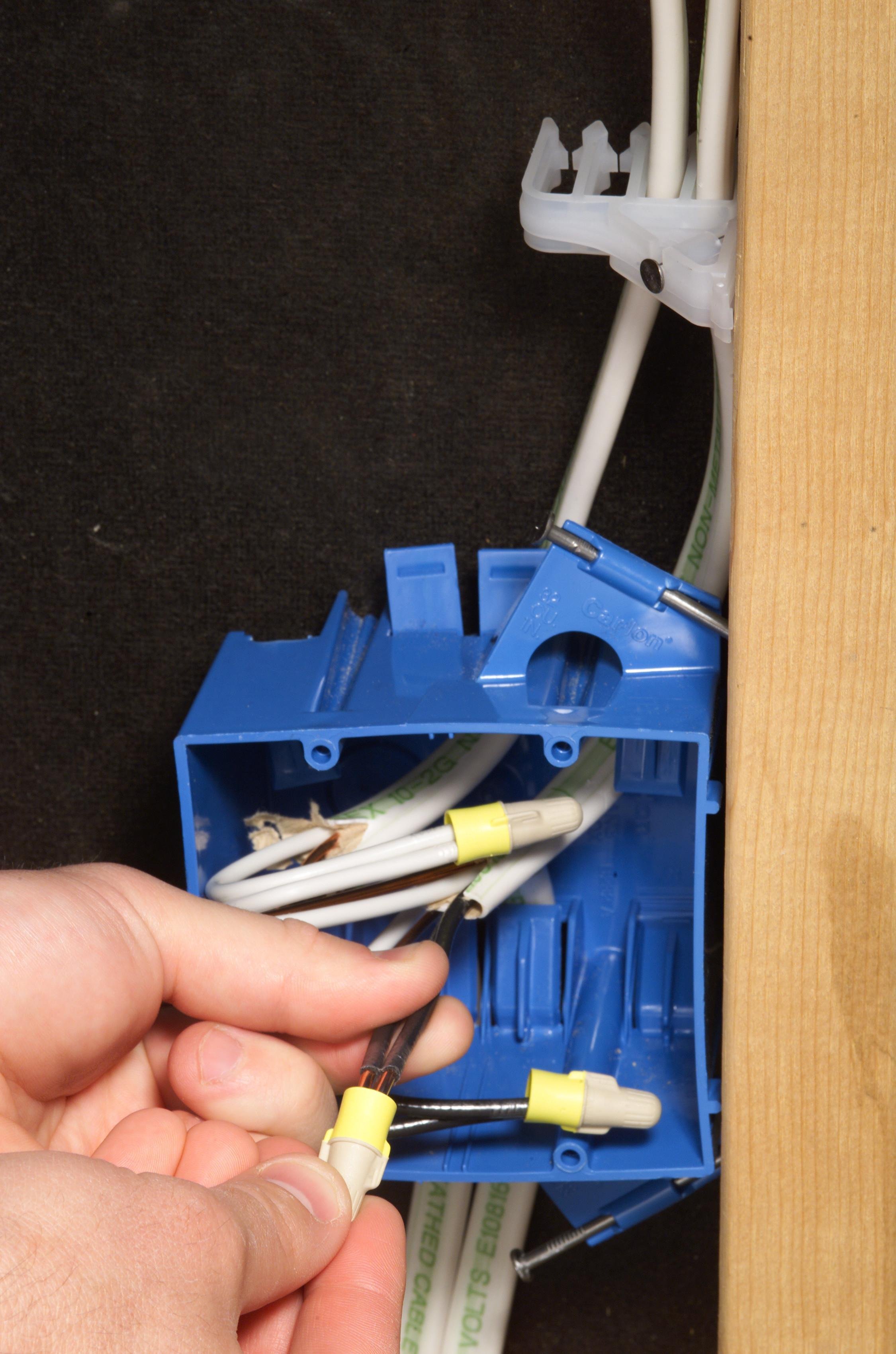 Picture of T/Y+JUG - 3M™ Performance Plus™ Wire Connector T/Y+JUG, 500 per Jug