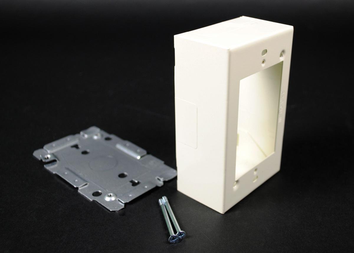 V2048 - Wiremold 2000 Series Single-Gang Device Box Fitting, Ivory