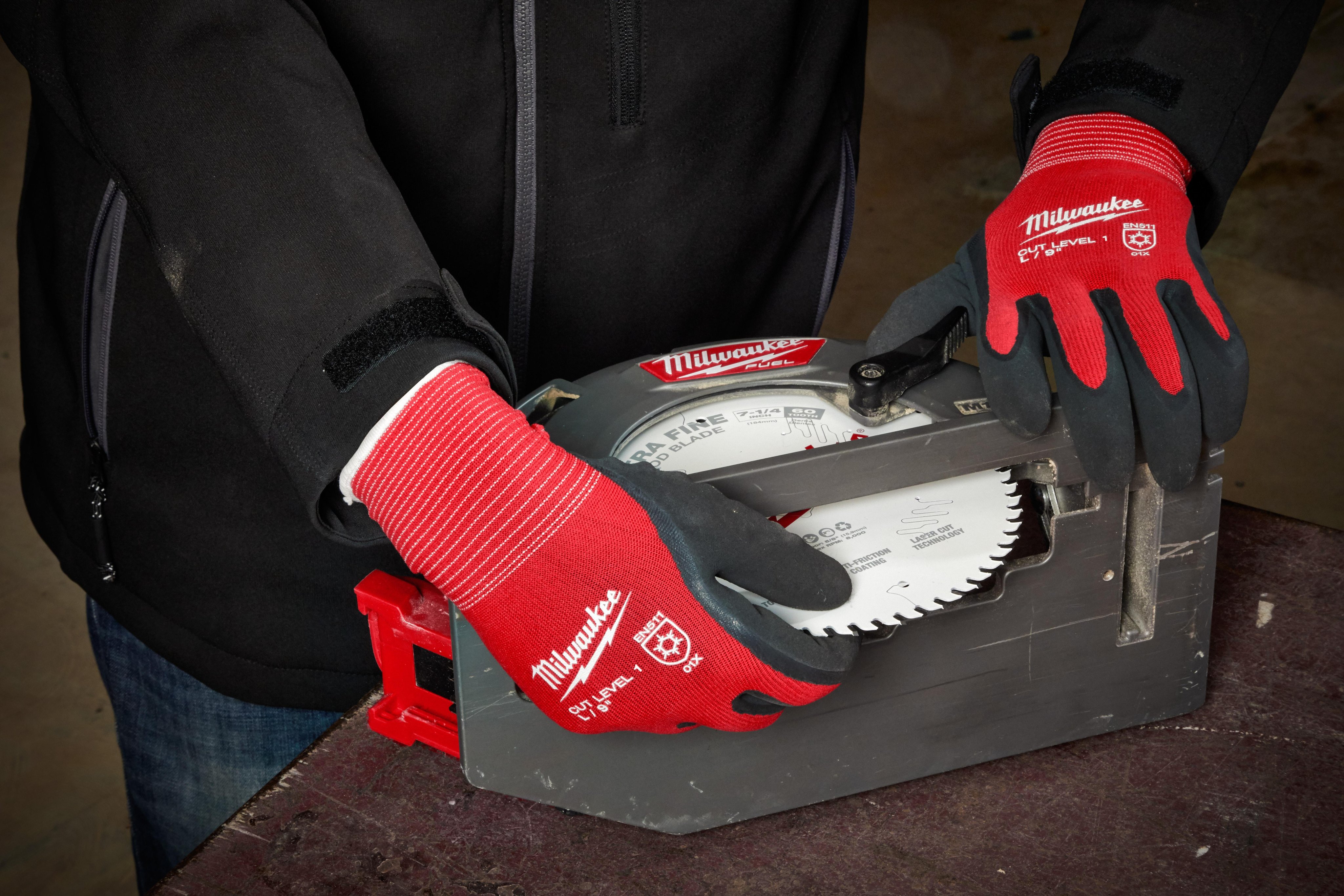 Picture of 48-22-8913 - Cut Level 1 Insulated Gloves - XL