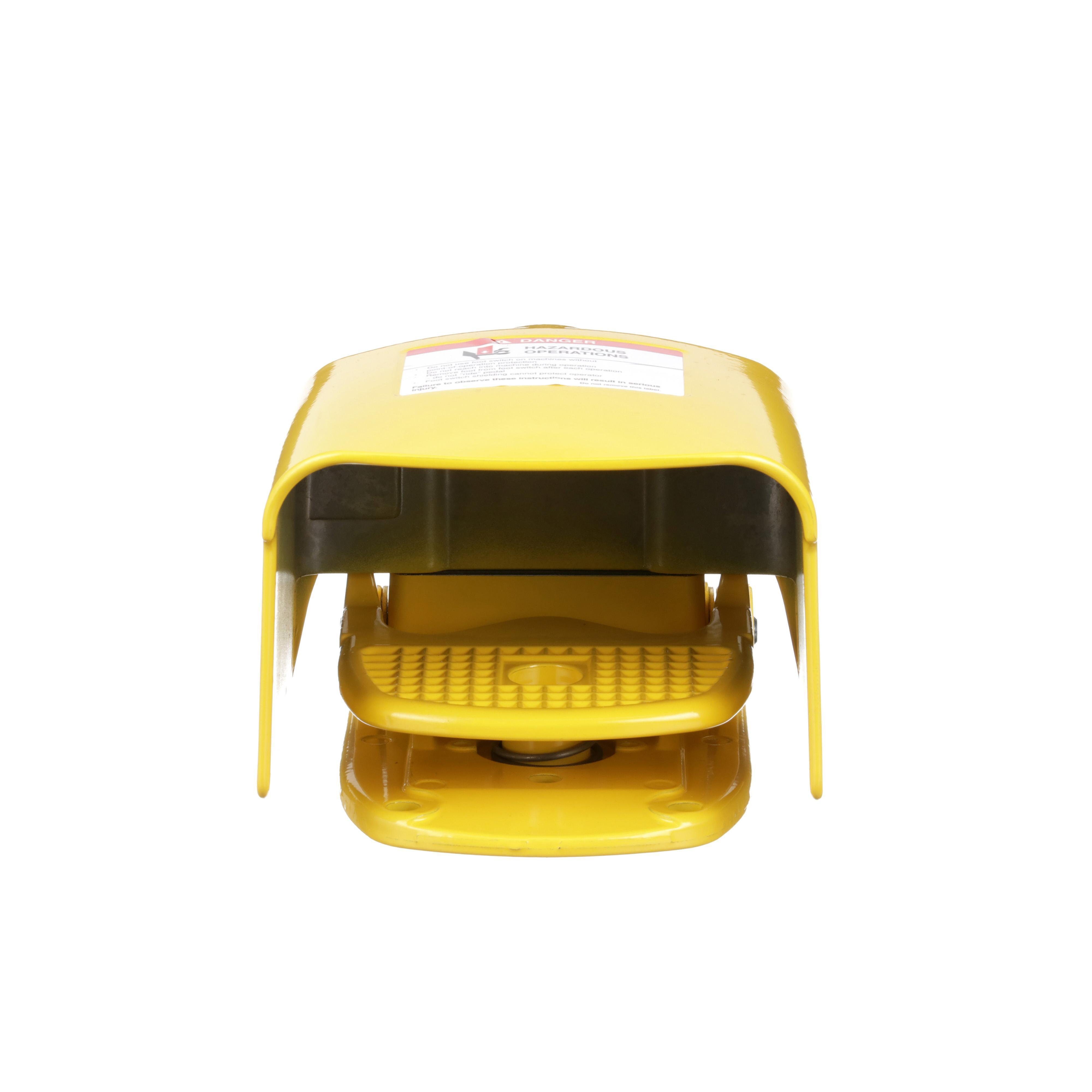 Picture of 9002AW12 - Foot Switch, Harmony 9002AW, industrial, pedal and side shields, SPST contact, maintained contact, NEMA 2, 4, 13, 3A at 230V AC