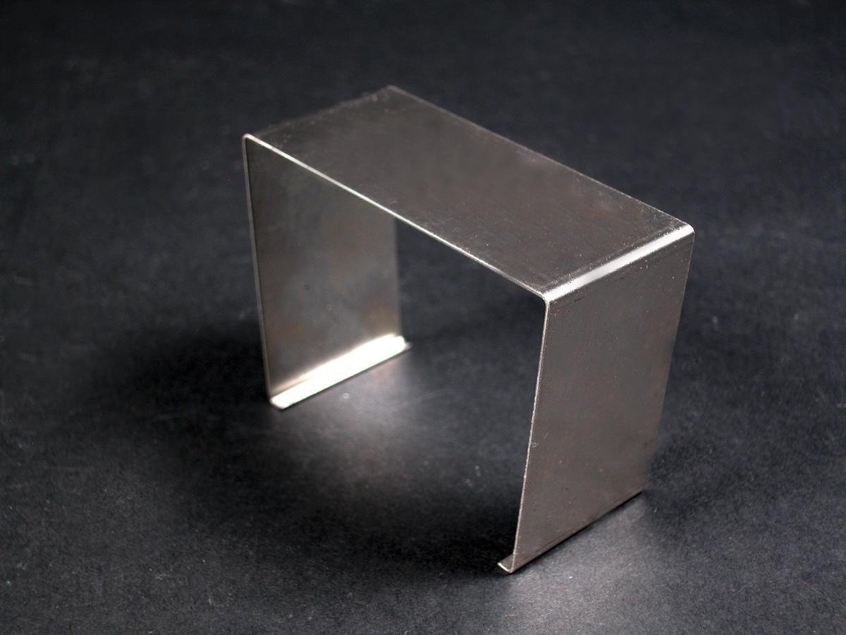 ALA4806 - ALA4800 Cover Clip Fitting