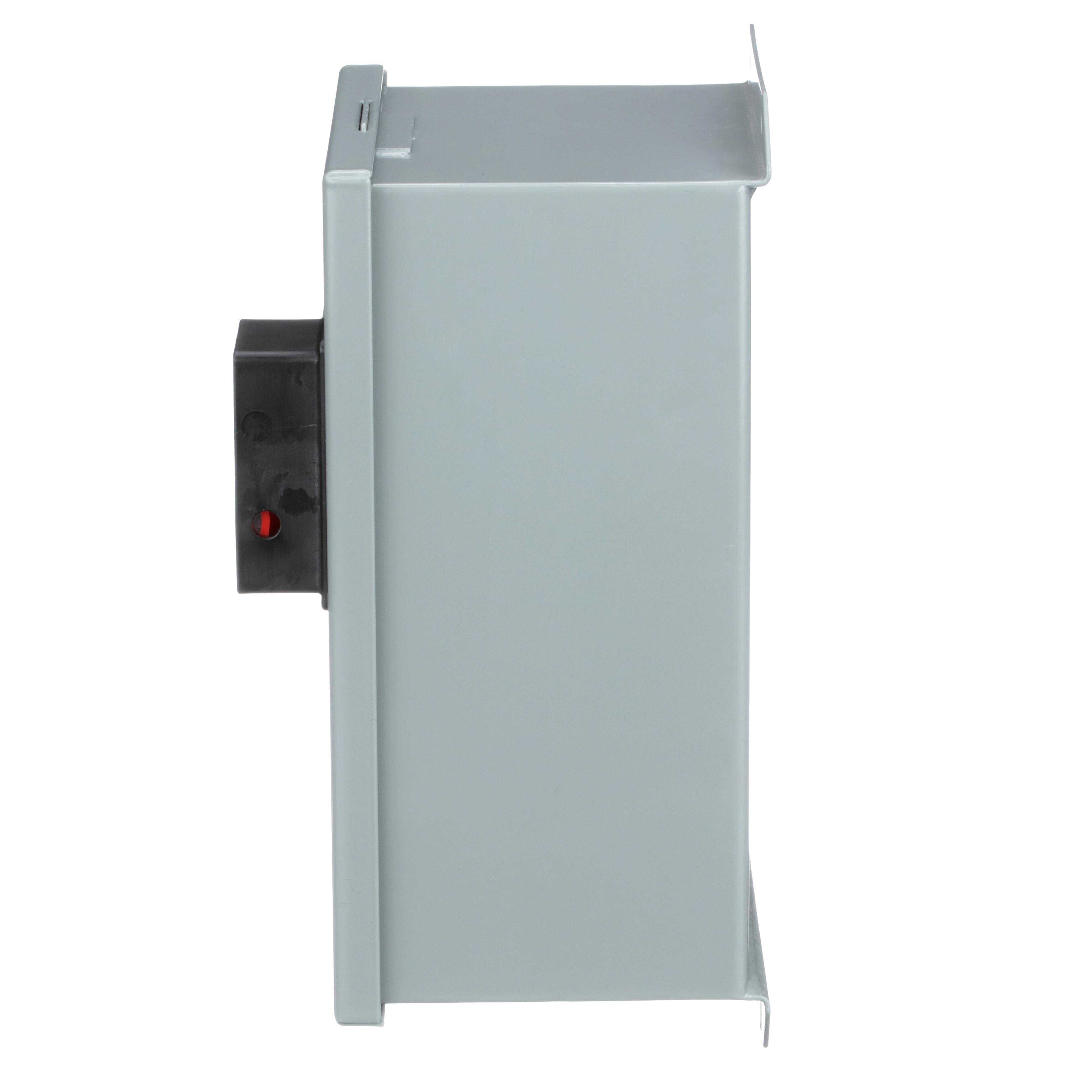 Picture of 2510MBA2 - Manual starter, integral horsepower,  NEMA M0, 600VAC, 3 pole, 5HP at 380/575VAC, 3 phase, no indicator, NEMA 12