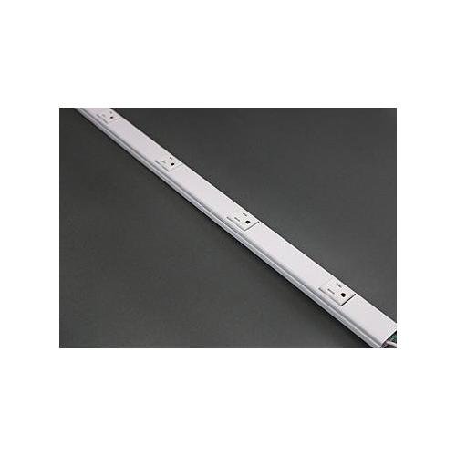 Picture of V20GB506TR - Wiremold 20GB506TR Tamper Resistant Plugmold Multioutlet System in Ivory