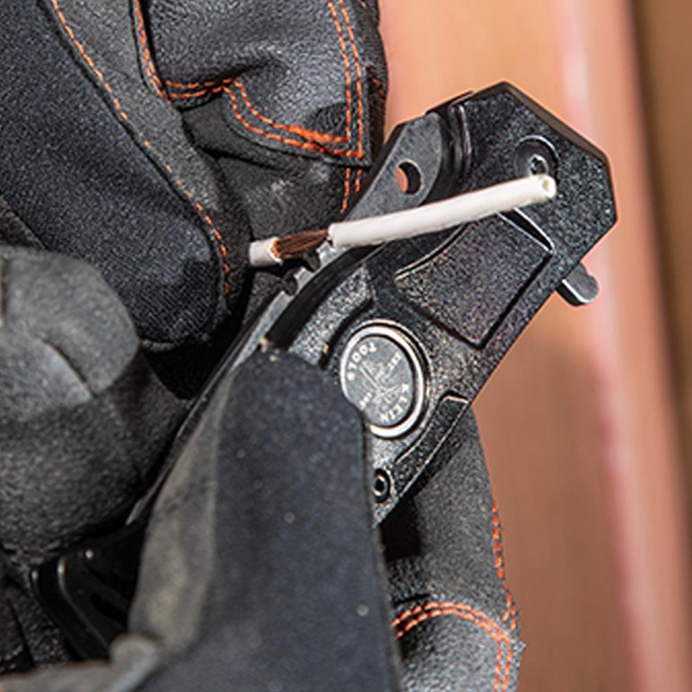 Picture of 44228 - Electrician’s Bearing-Assisted Open Pocket Knife