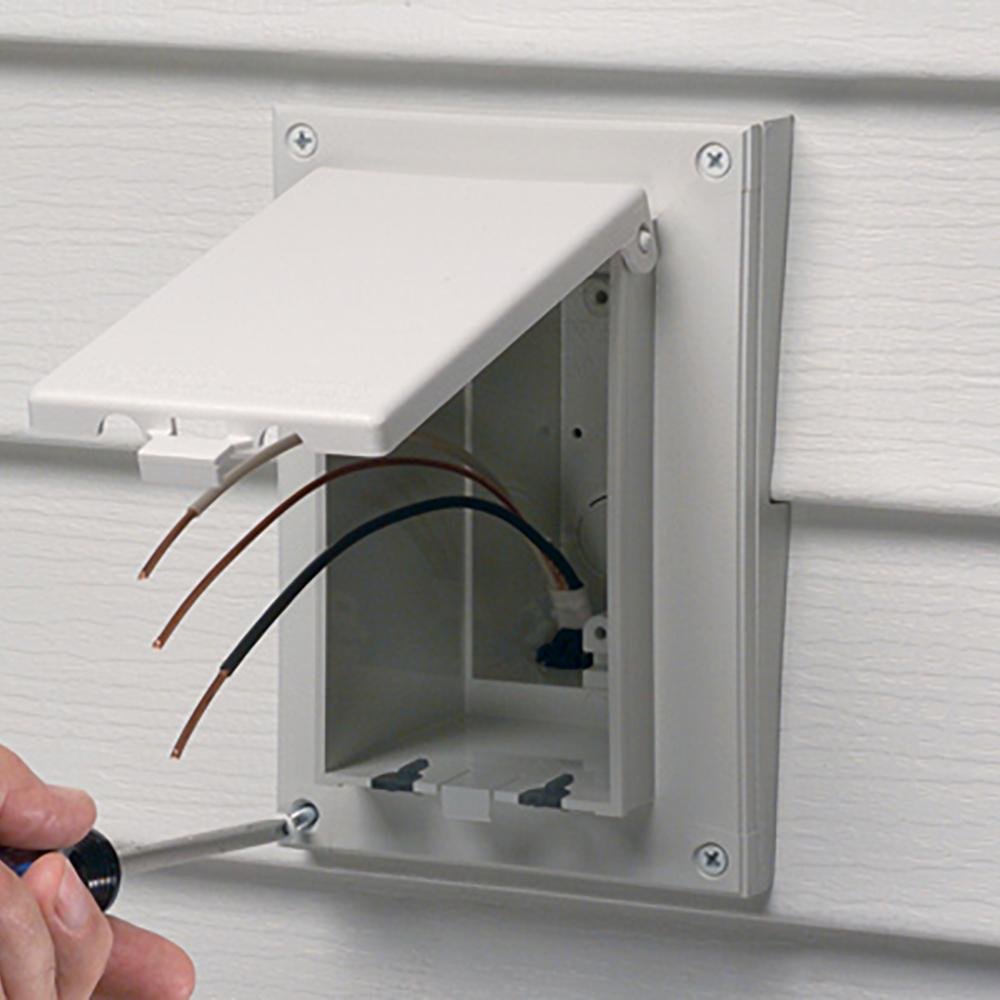 DBVR131W - Low profile Inbox for retrofit siding construction. Vertical with white paintable cover. Siding Lap size 1-1/4 or 5/16