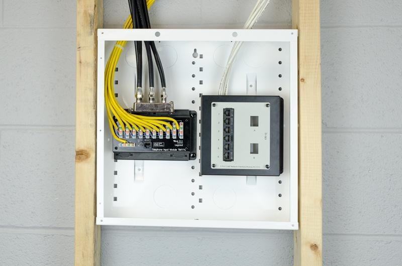 Picture of EN1450 - 14-inch Enclosure with Hinged Door