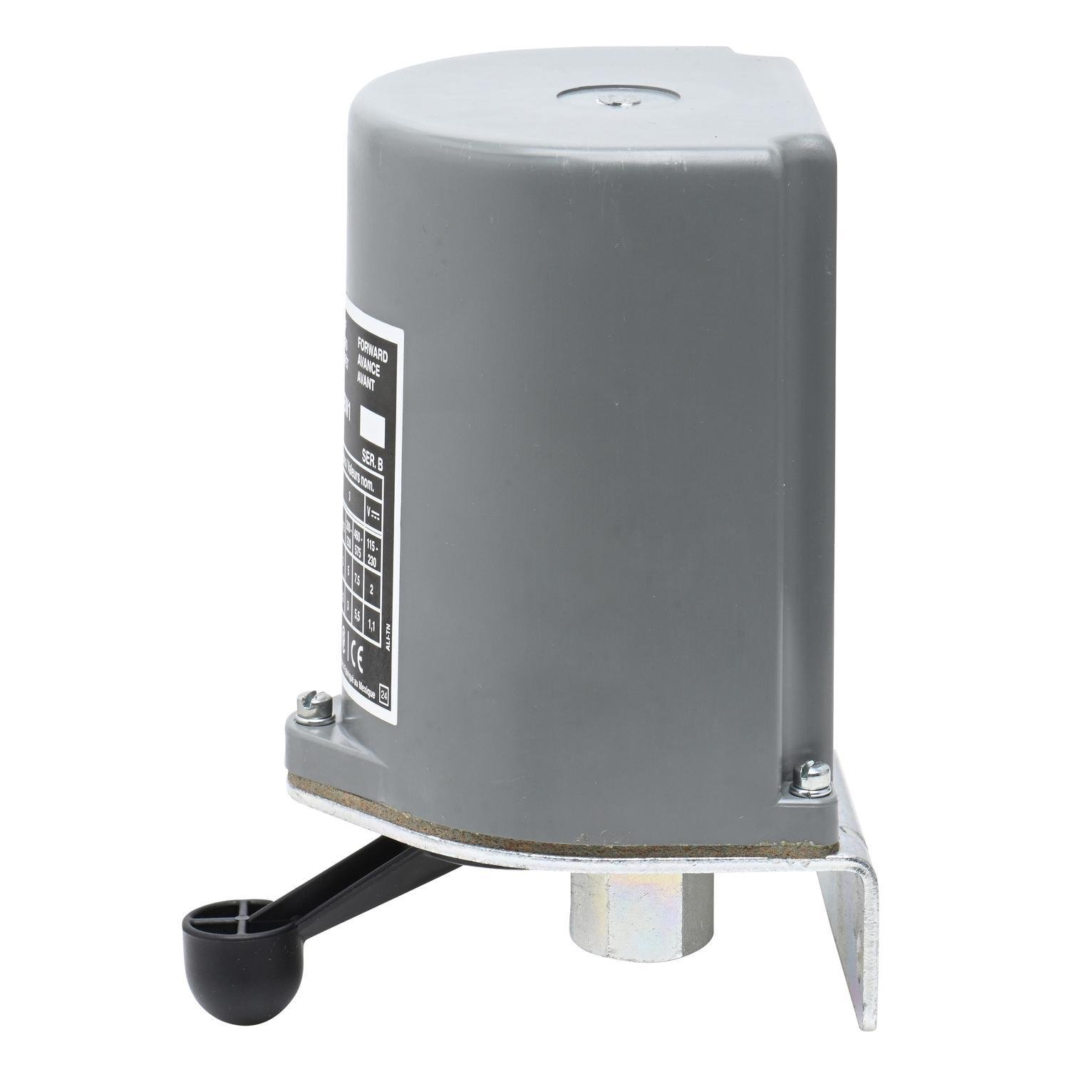 Picture of 2601BW1 - Switch, reversing drum, 5HP at 575VAC single phase, 7.5HP at 575VAC polyphase, handle operated, NEMA 4 enclosure