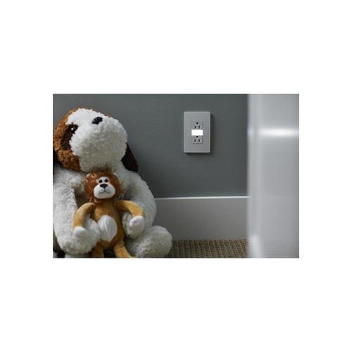 Picture of NTL885TRW - radiant® 15A Tamper-Resistant Outlet with Night Light
