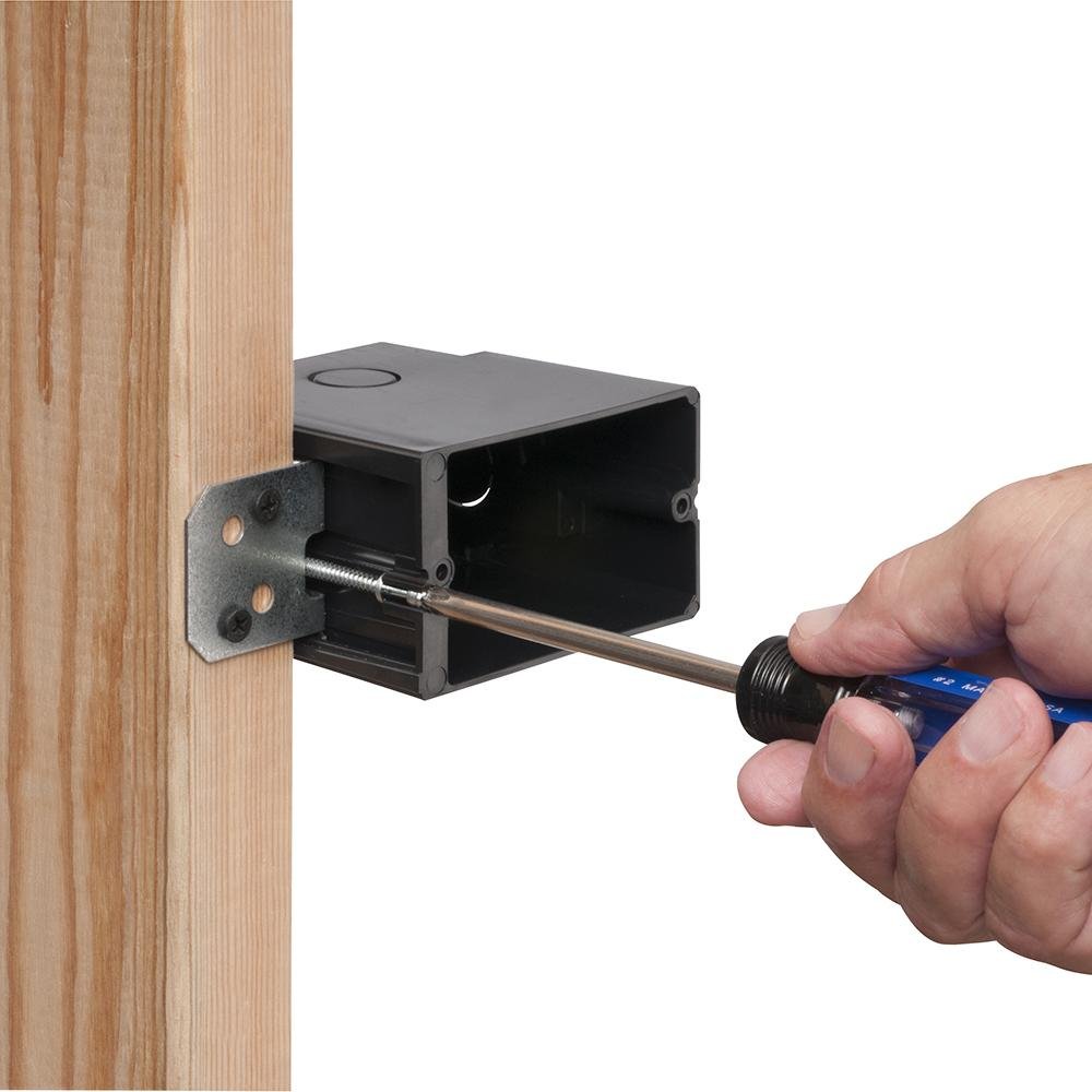 FA101H - Non-Metallic box for new construction. Adjustable for wall thicknessess from 1/4" to 1-1/2". Single Gang, Horizontal, 21.0 cu.