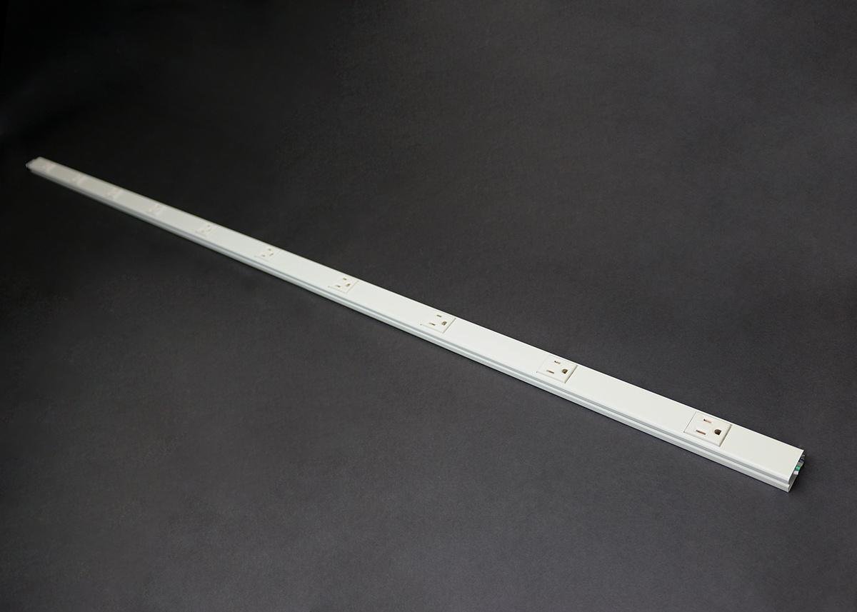 Picture of V20GB606 - Wiremold 20GB606 Plugmold Multioutlet System in Ivory