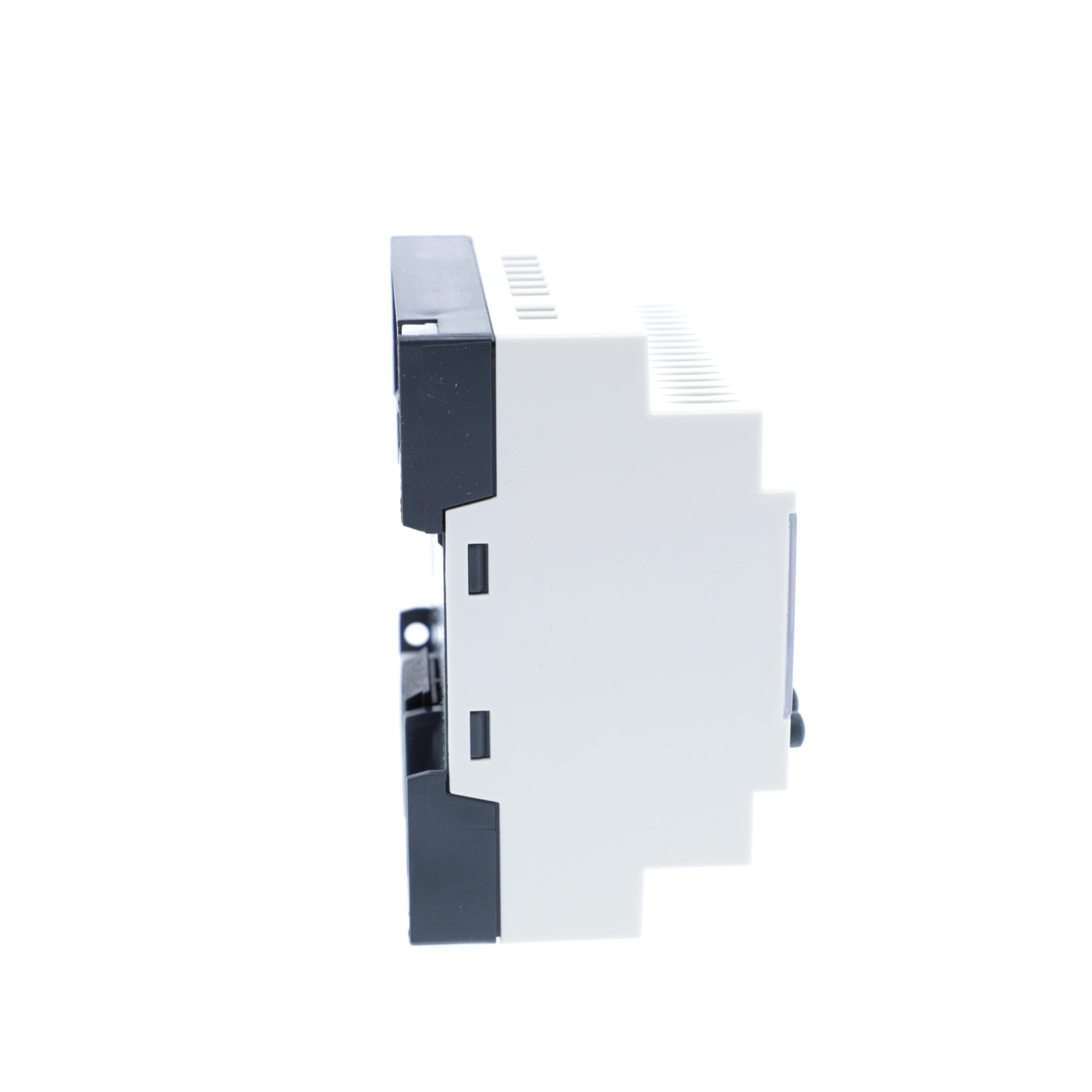 Picture of SR3B101BD - modular smart relay, Zelio Logic SR2 SR3, 10 IO, 24V DC, clock, display, 4 relay outputs