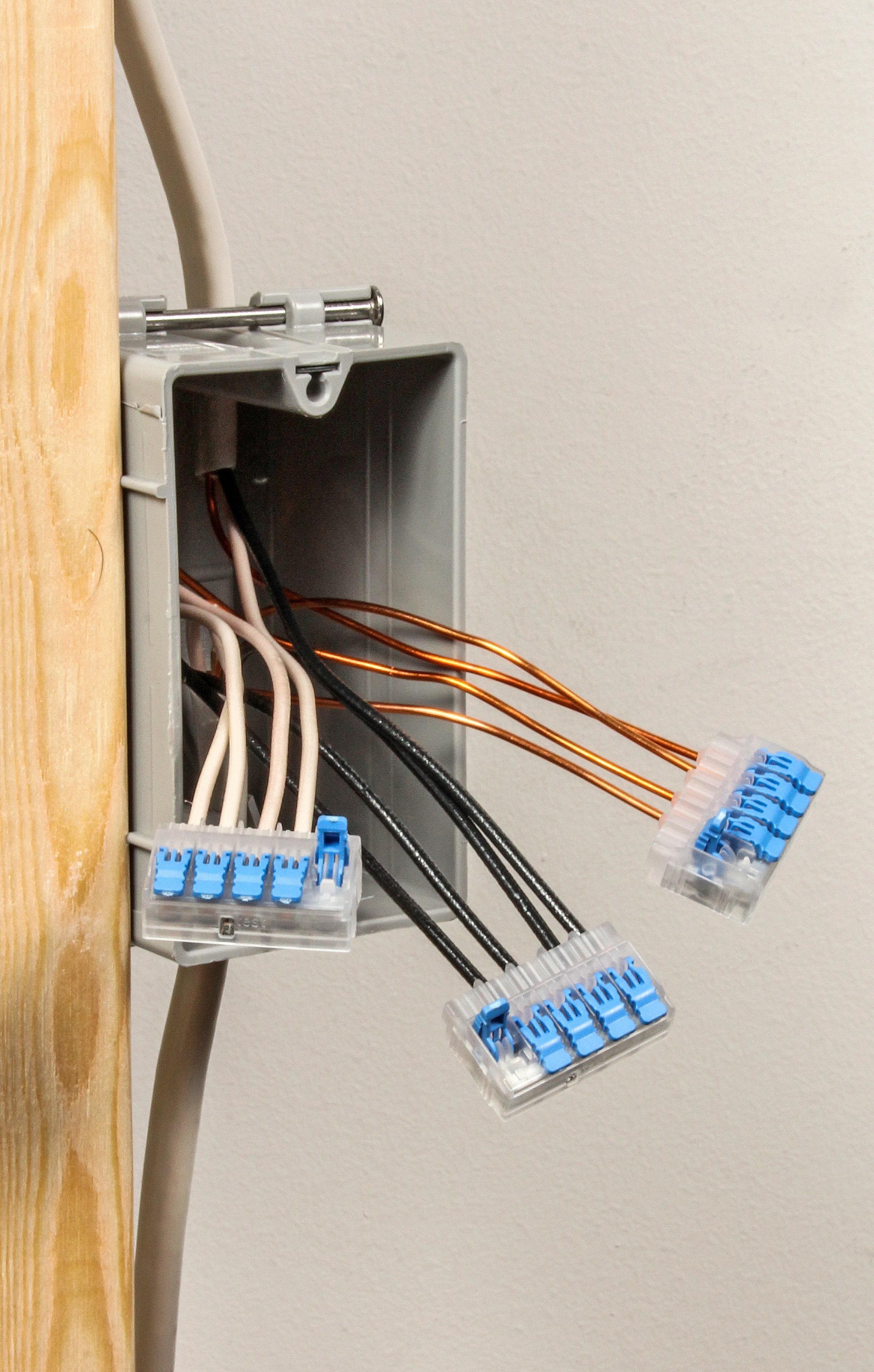 30-10L25 - 5 Port Connector, 12-24AWG Solid/Stranded