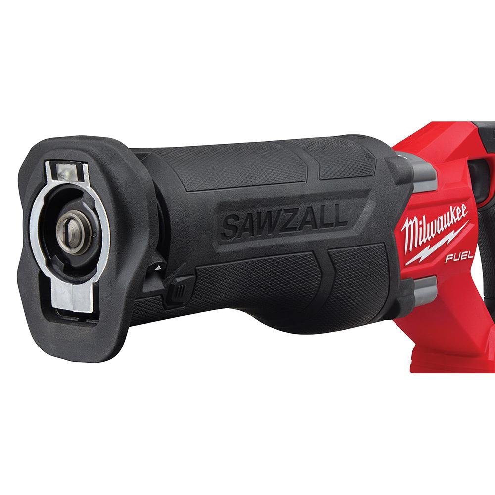Picture of 2821-22 - M18 FUEL™ SAWZALL® Reciprocating Saw - 2 Battery XC5.0 Kit