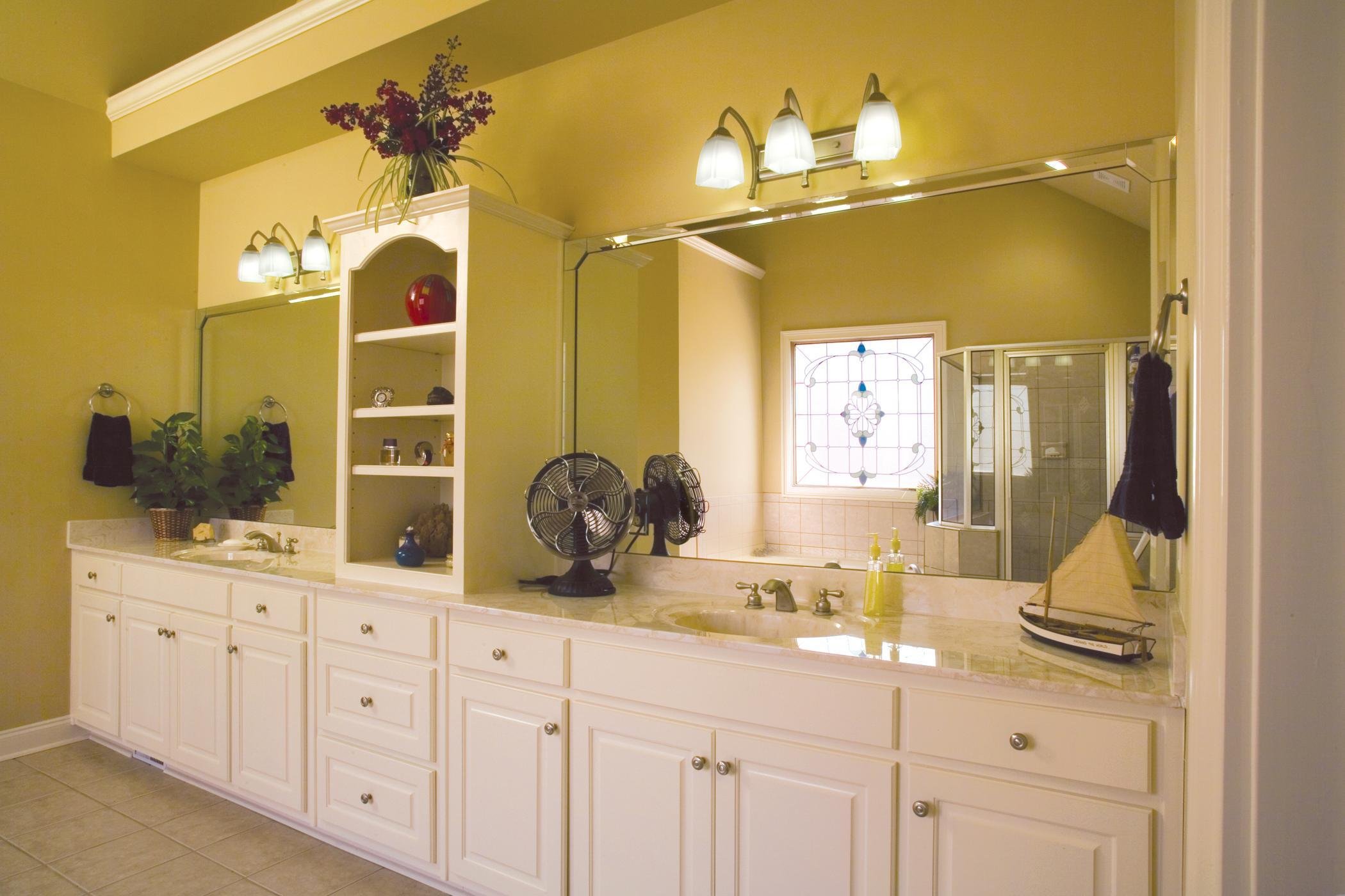 Picture of TC1R - LITH TC1R 4IN Incandescent Remodel