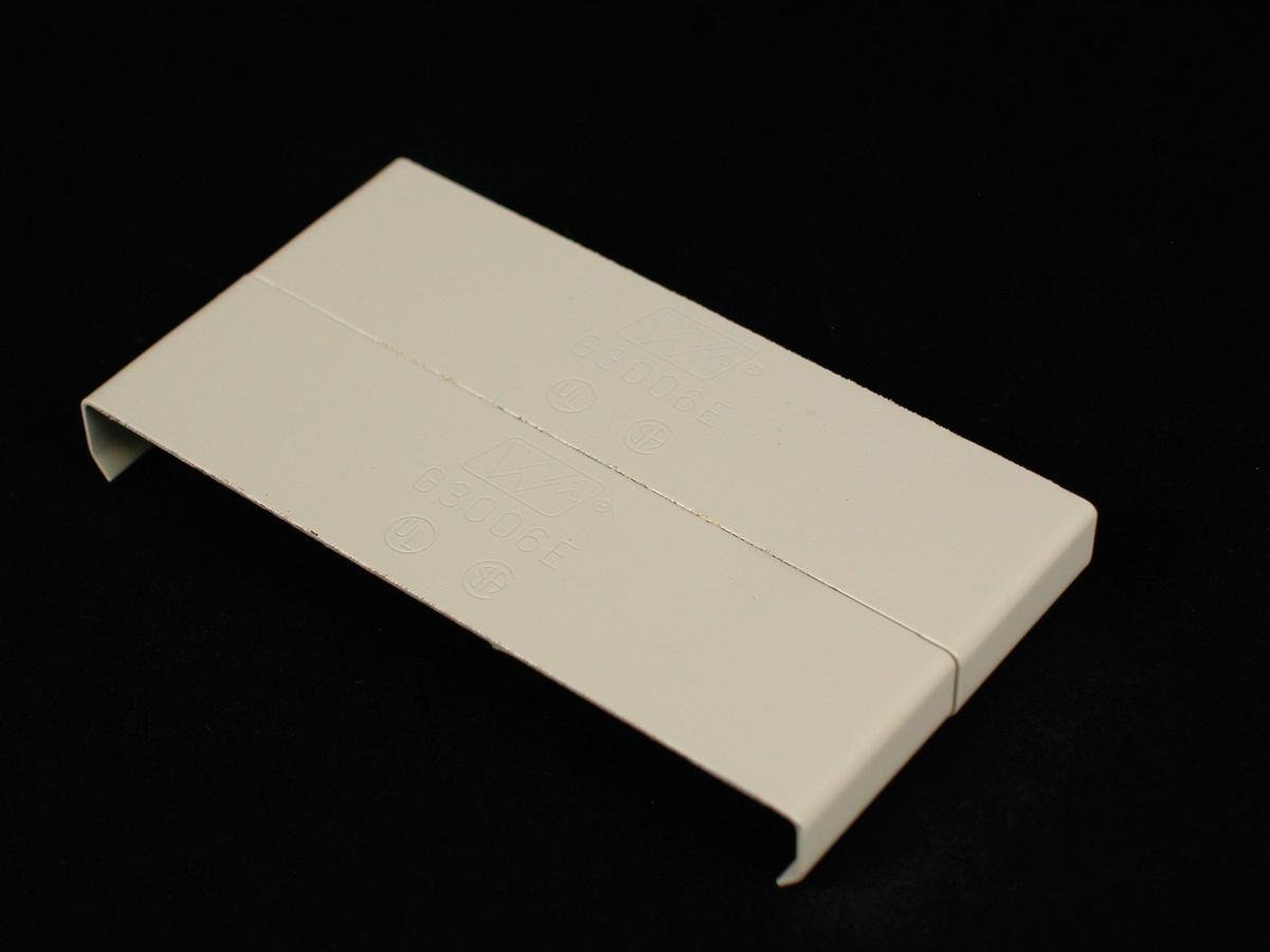 G3006E - 3000 Cover Clip Fitting