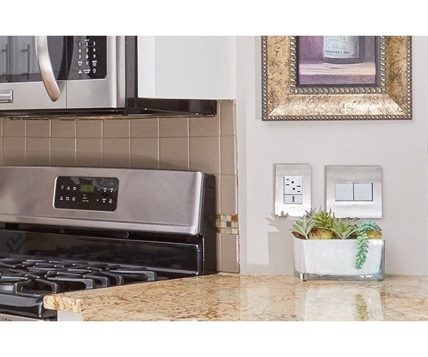 Picture of ARTR152-W4 - adorne® 15A Dual Tamper-Resistant Outlet, White