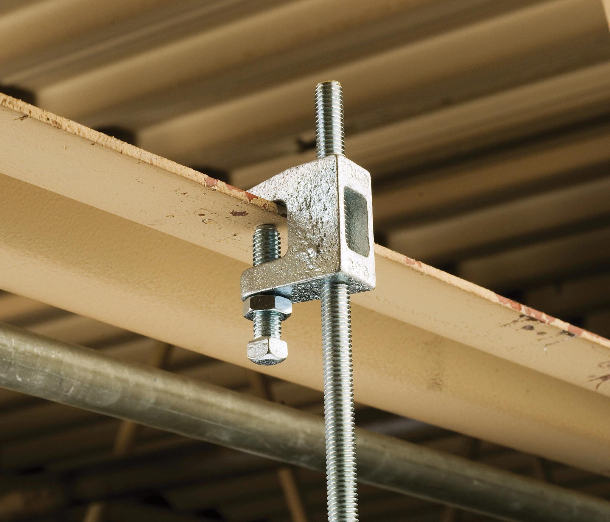 Picture of 3000050EG - Universal Beam Clamp, Electrogalvanized, 1/2" Rod, 3/4" Max Flange