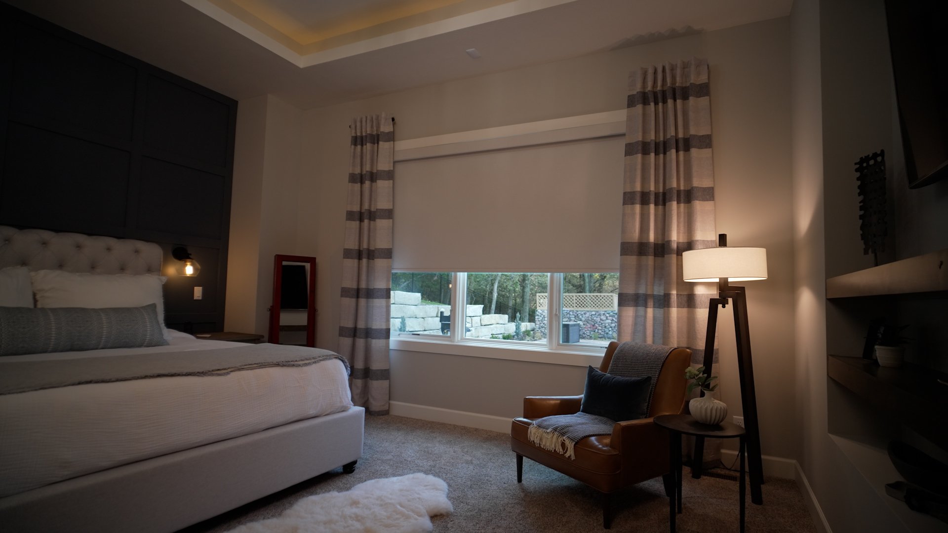 Motorized Blinds.00_01_08_13.Still007