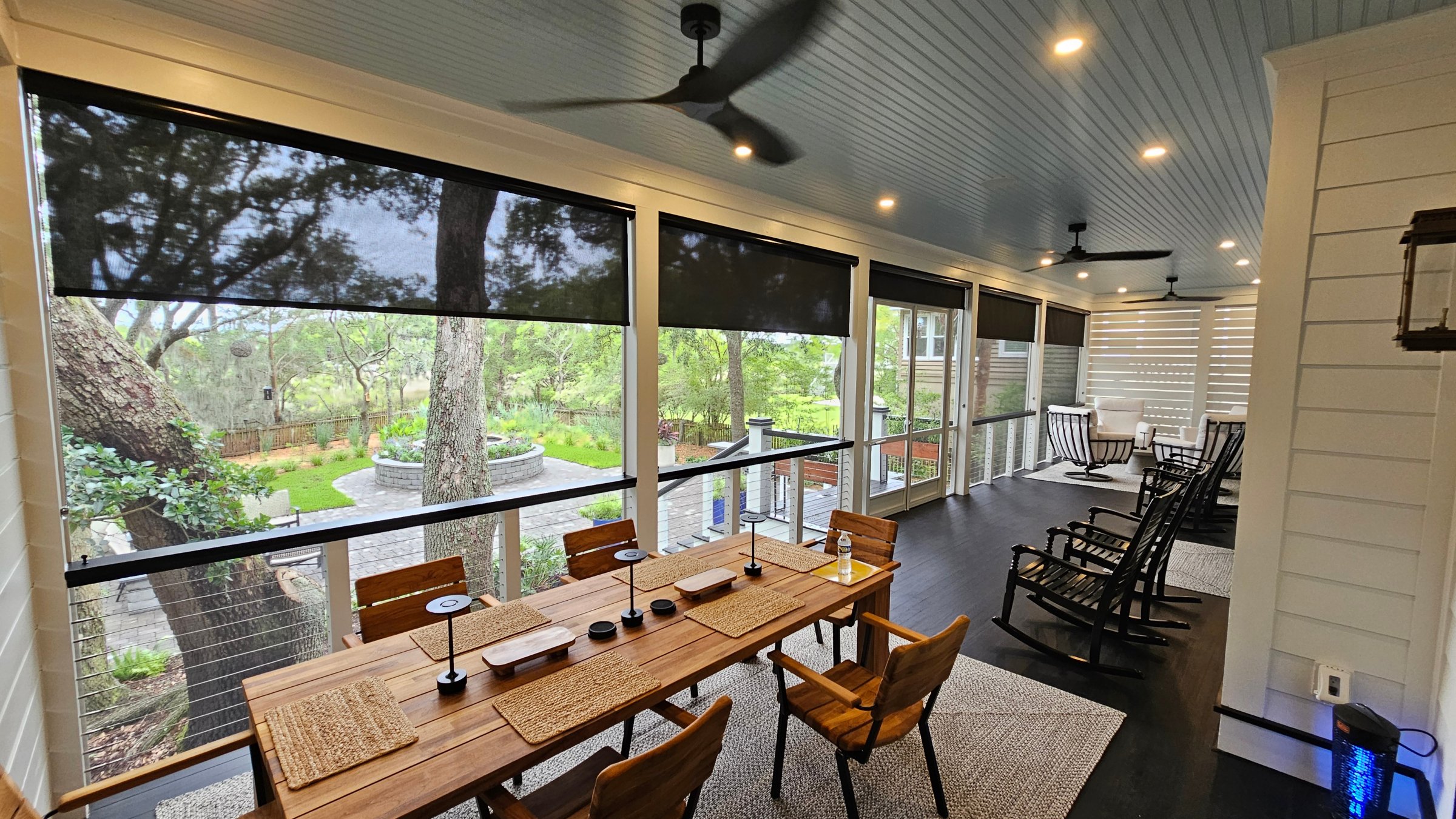 BMBB-outdoorshades-beige-solar-roller-enclosed-sunroom-dining-set