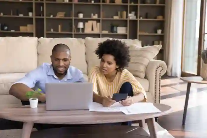 A couple researching renters insurance 