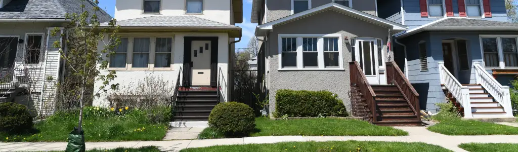 Typical Chicago neighborhood on a nice spring day