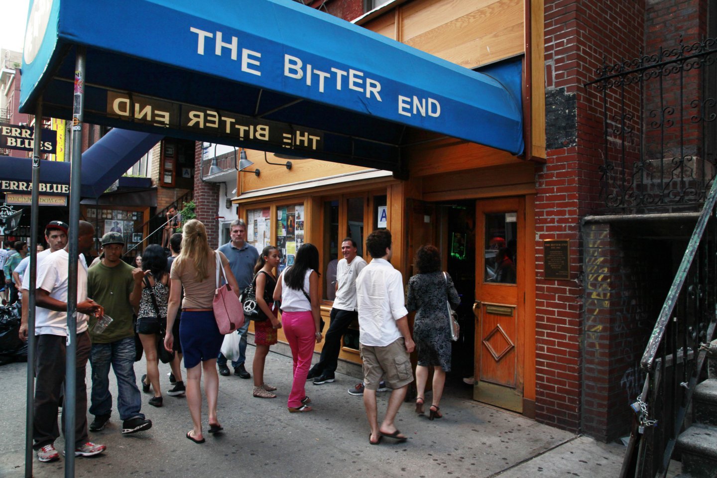 The Bitter End, door