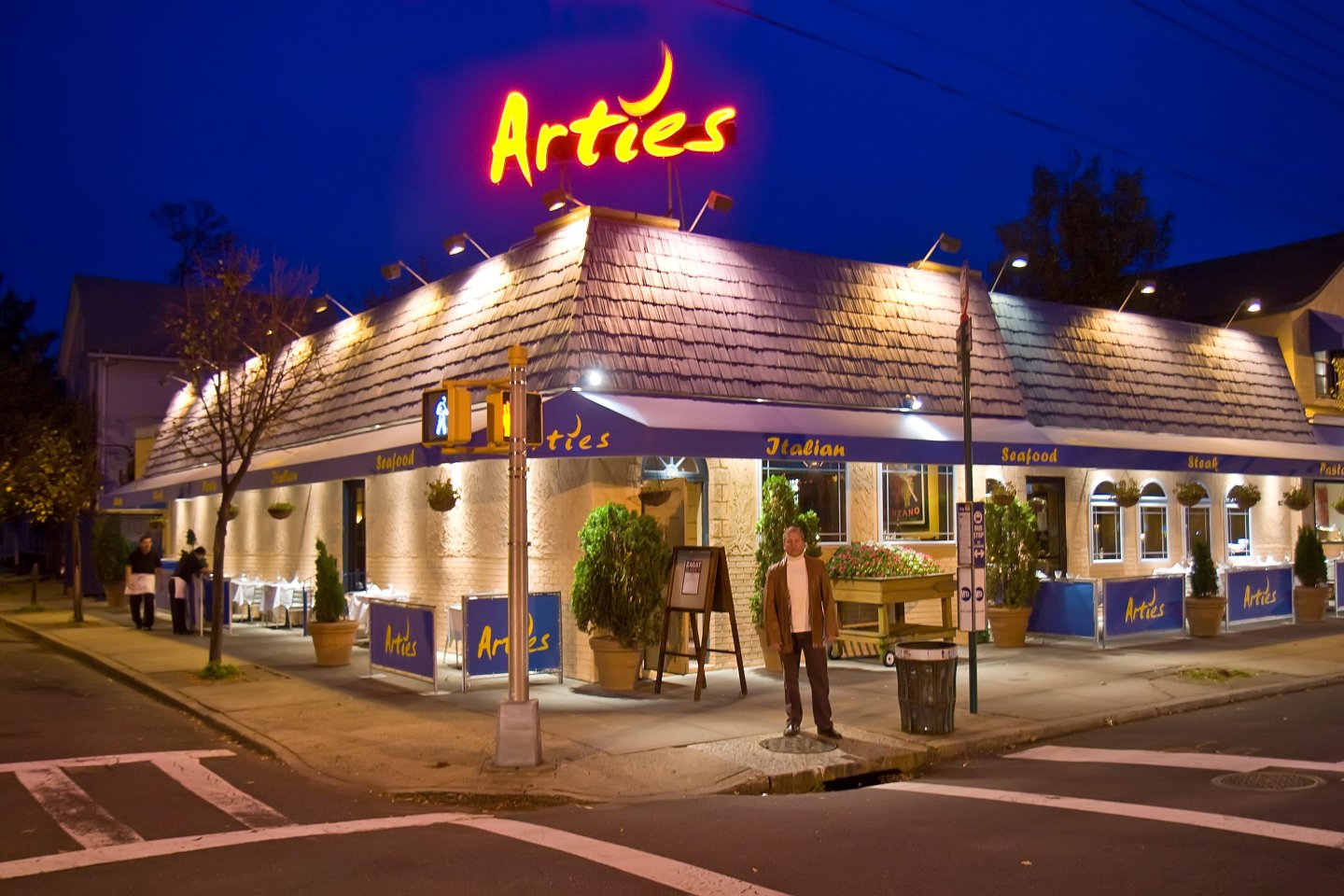 Artie's steak & seafood, exterior
