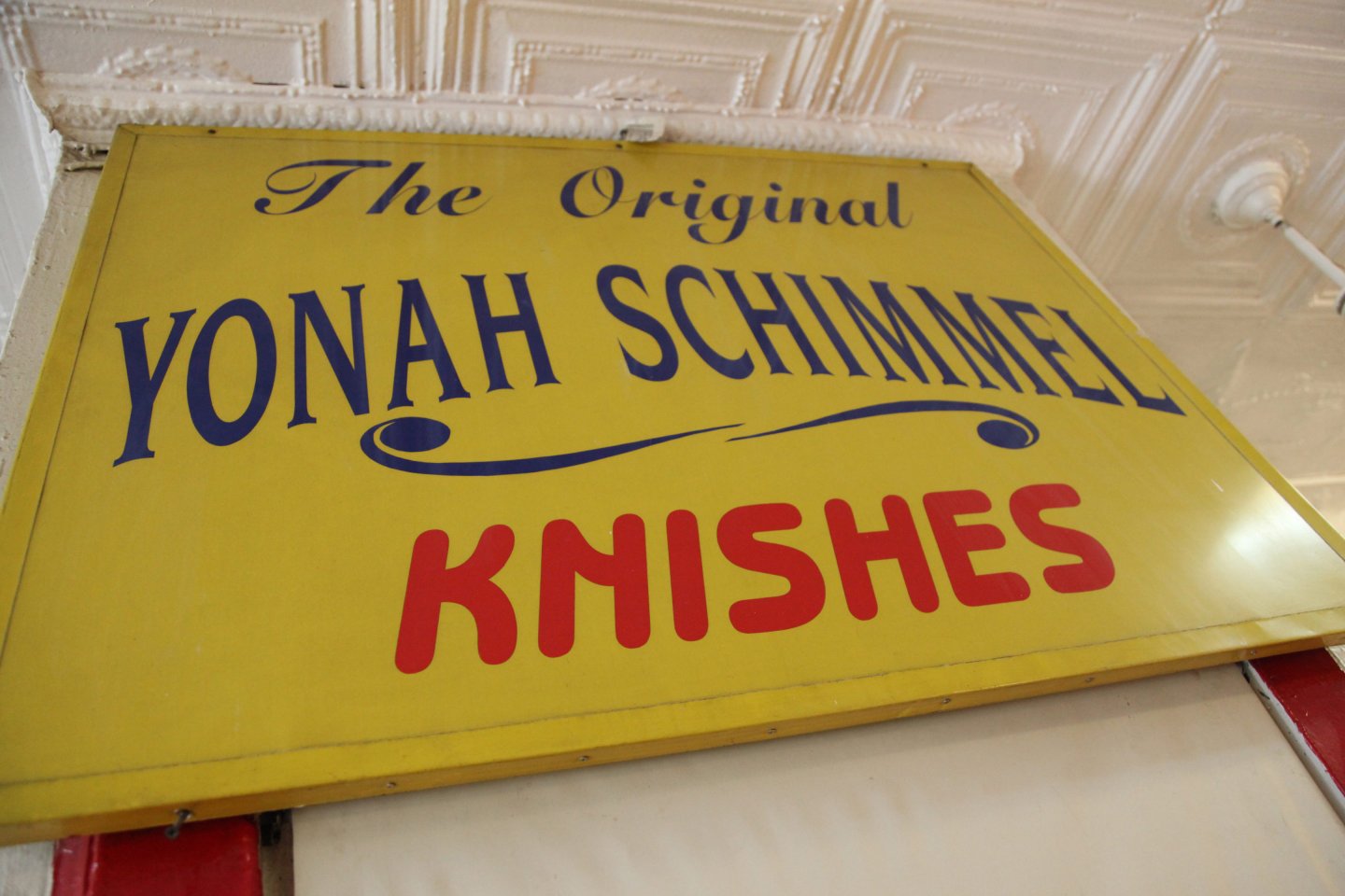 Yonah Schimmel Knish Bakery sign