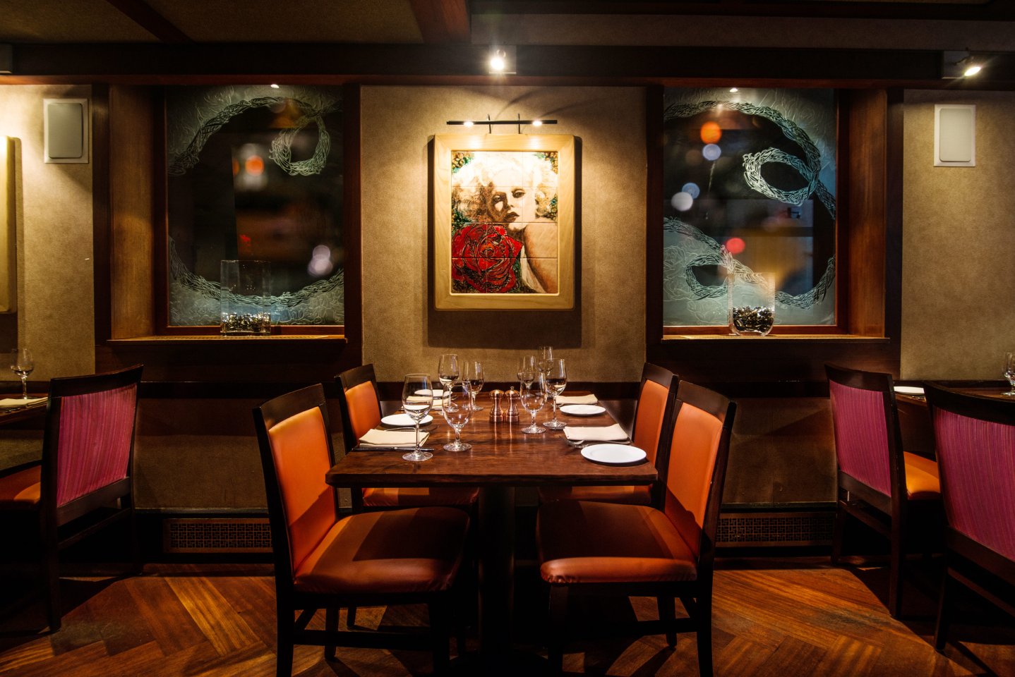 dining room interior at North Square Restaurant & Lounge