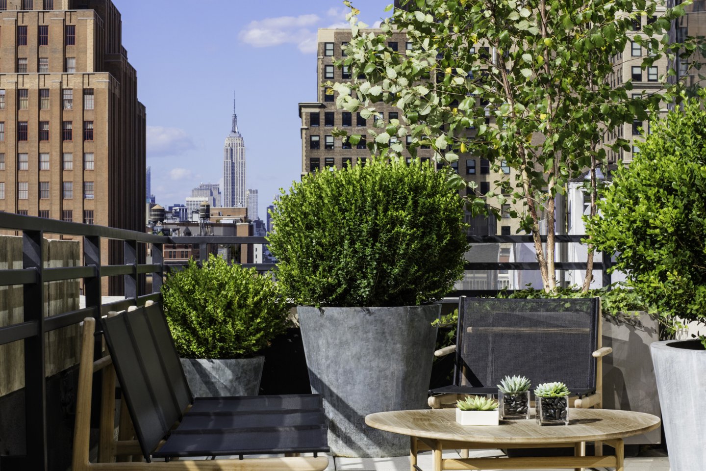 Smyth, a Thompson Hotel, terrace