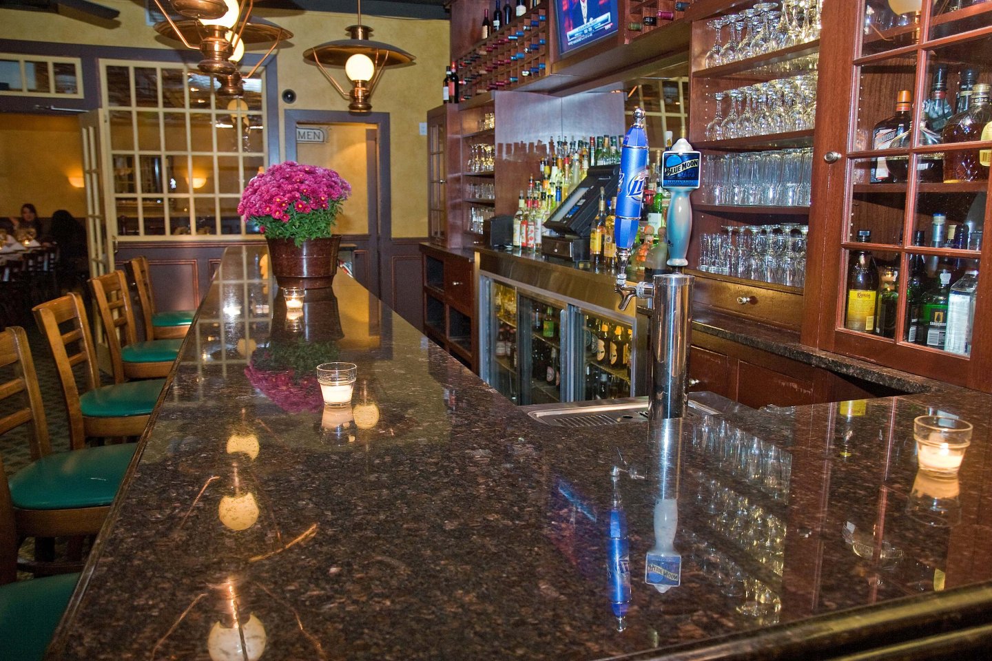 artie's steak & Seafood, interior