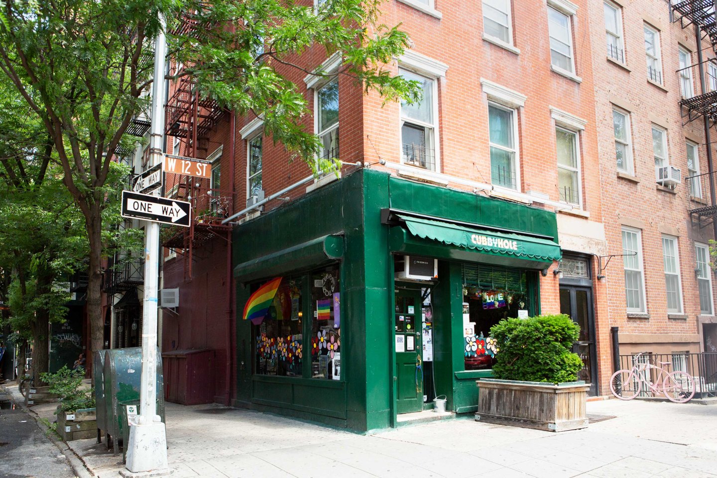 Exterior of cubbyhole in West Village, Manhattan