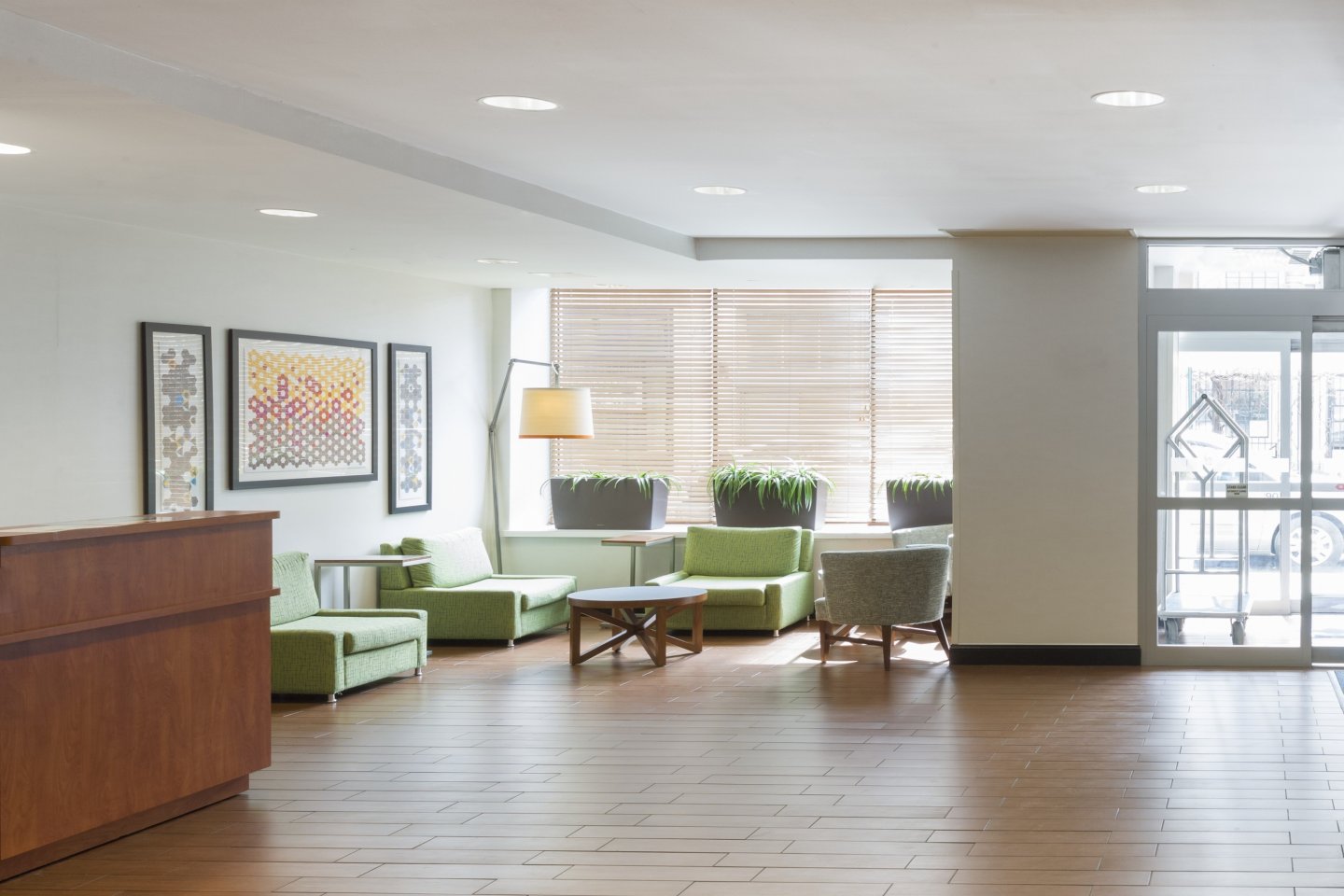 Holiday Inn Express Times Square, lobby