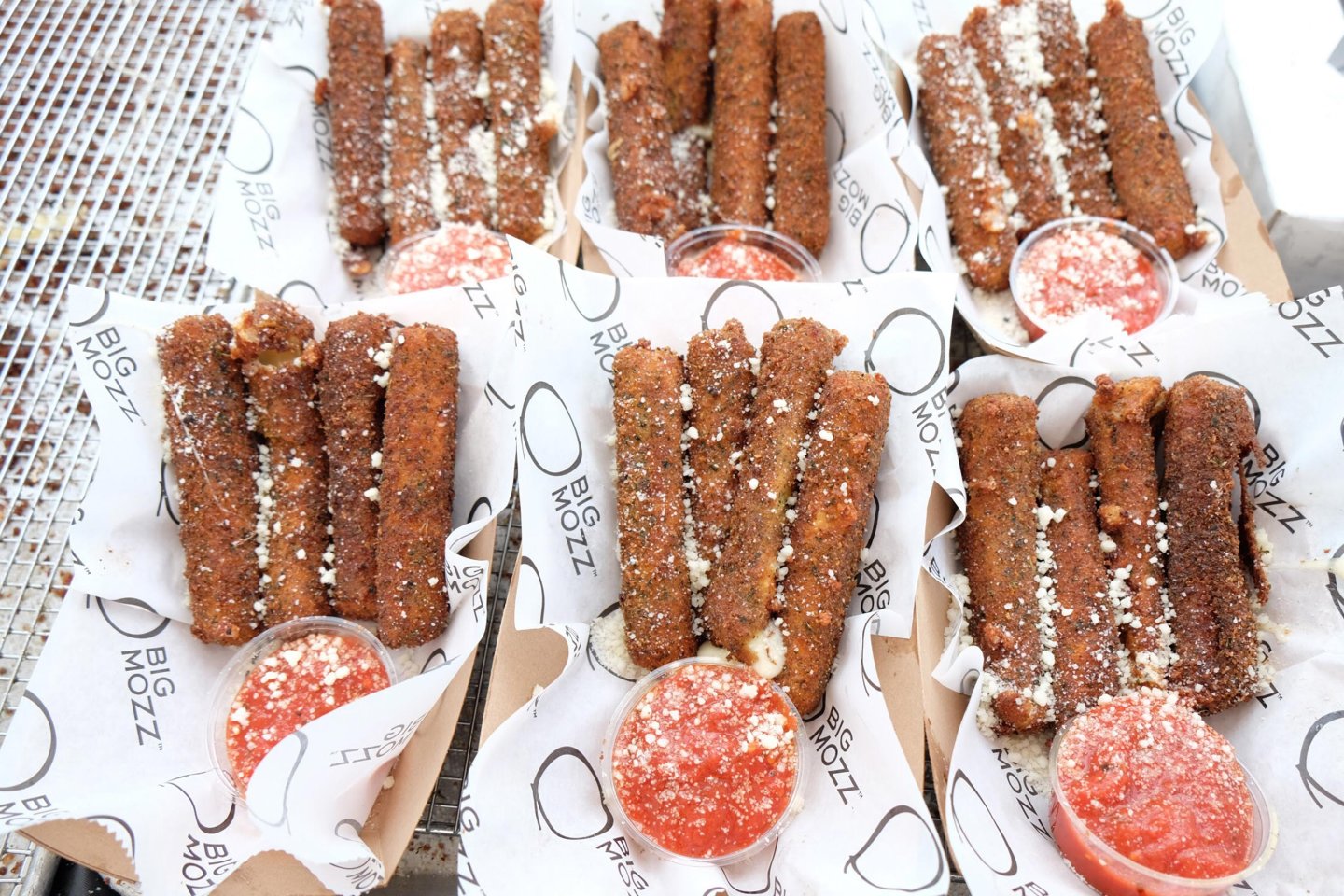 Big Mozz, mozarella sticks