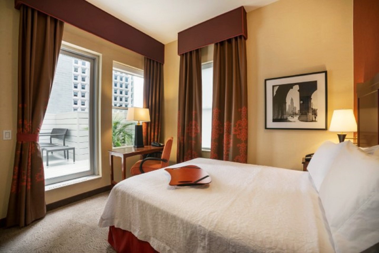 King terrace bedroom at Hampton Inn Manhattan Downtown
