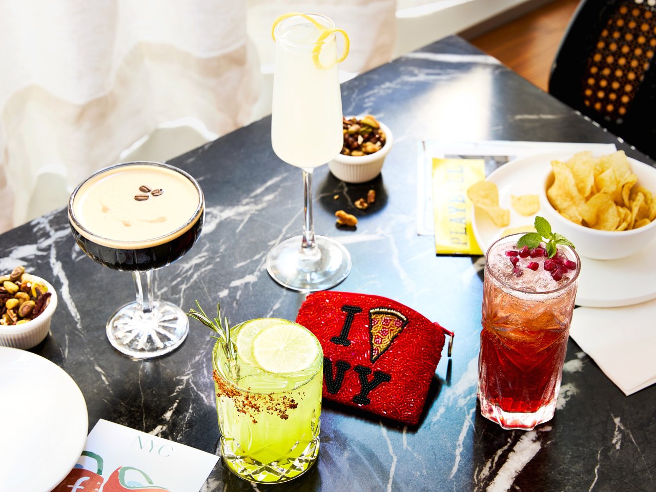 Hotel Indigo NYC Financial District Half Moon Bar & Restaurant